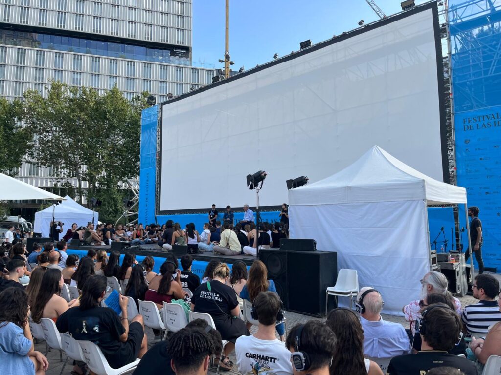 Alumnado del IES Miguel de Cervantes en el Festival de las Ideas